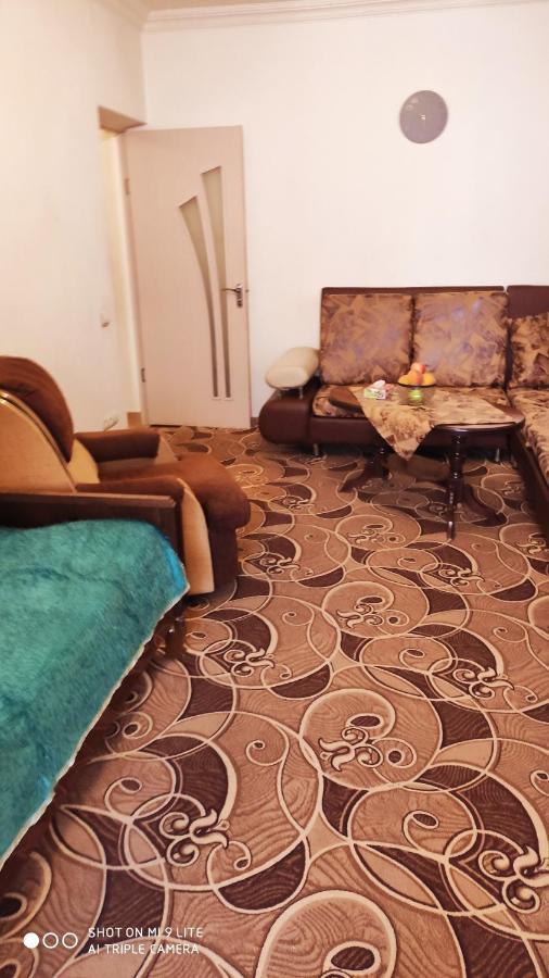 Apartments Azatutyan Avenue 9, Кв 19 Yerevan Bagian luar foto